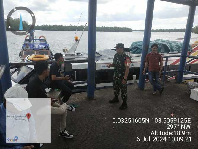 Babinsa Cek kondisi Boat  Muatan Penumpang