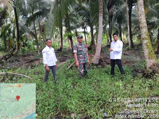 Babinsa Koramil 12/Batang Tuaka Pantau Wilayah Bebas Karhutla dengan Patroli Intensif