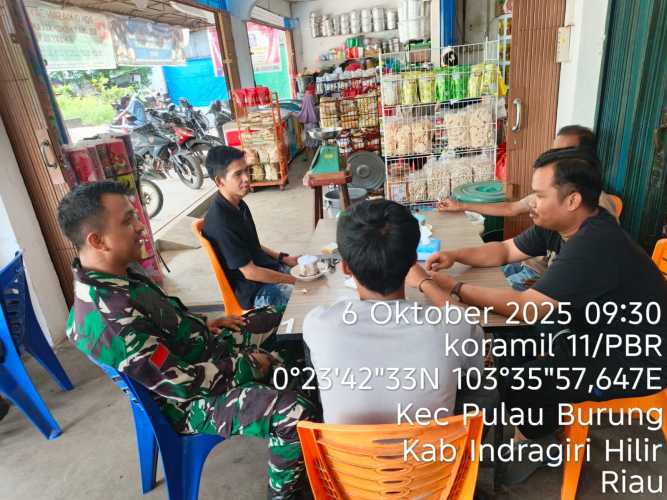 Babinsa Koramil 11/Pulau Burung Laksanakan Pengayoman dan Pembinaan SDM di Desa Manunggal Jaya
