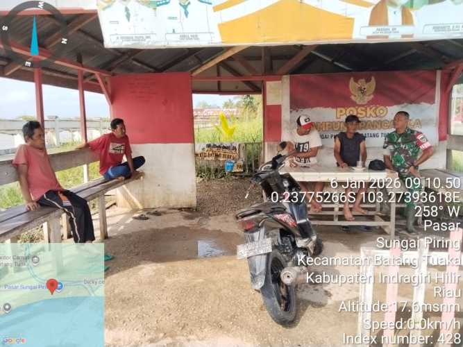 Babinsa Sungai Piring melaksanakan edukasi terpadu kepada pemuda desa: