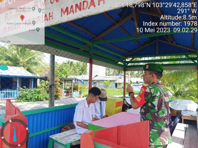 Babinsa Berikan Sikap Tenggang Rasa Kepada Pelajar