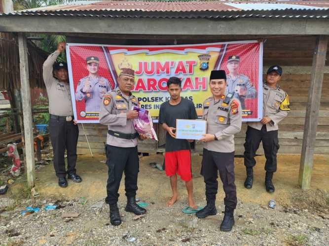 Polsek Kempas, Indahnya Berbagi Terhadap Sesama Melalui Jum'at Barokah