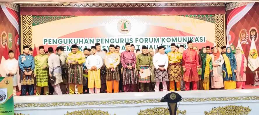 Perkuat Marwah Melayu Riau, Bupati Rohil Bistamam Hadiri Pengukuhan Pengurus FKPMR