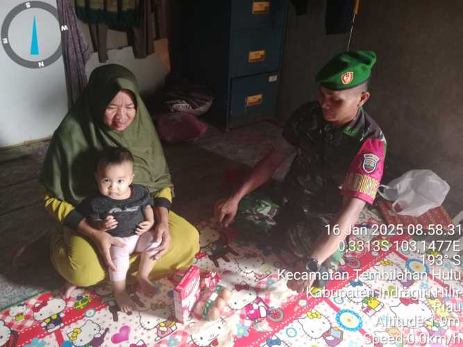 Babinsa Berbagi,Kegiatan Komsos dan Bantuan Makanan Bergizi di Tembilahan Hulu