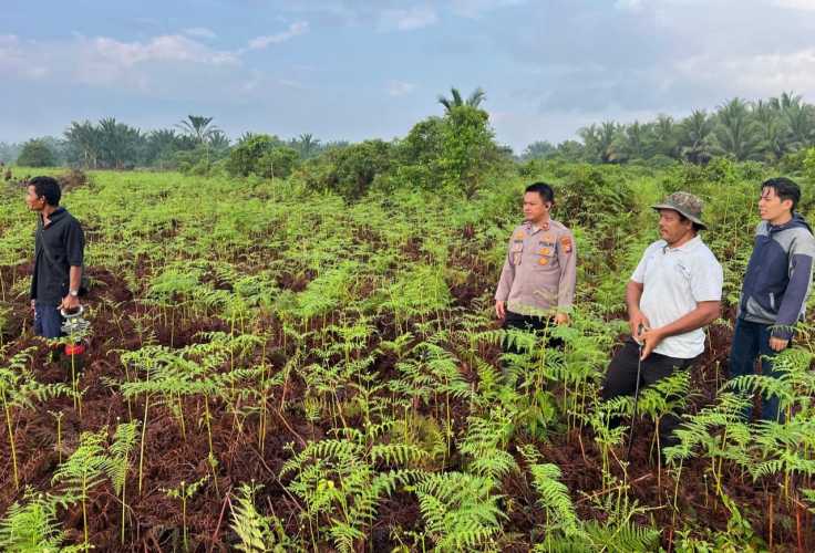 Polsek Mandah Koordinasi Bersama Warga Desa Bente Dukung Penanaman Jagung untuk Swasembada Pangan