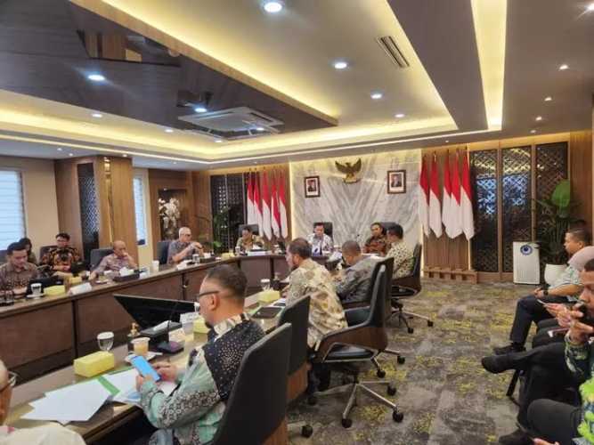 Gubernur Wahid Ungkap Ada 3 Keunggulan Utama Provinsi Riau dalam Rapat Lintas Kementerian