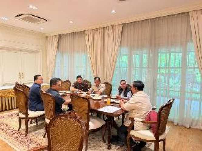 Presiden Prabowo Bahas Pemulihan Pascabencana dan Penugasan Awal Tahun di Widya Chandra