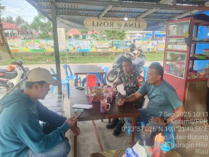 Babinsa Koramil 11/PBR Fasilitasi Diskusi dengan Pedagang Kaki Lima untuk Wujudkan Kenyamanan Berusaha