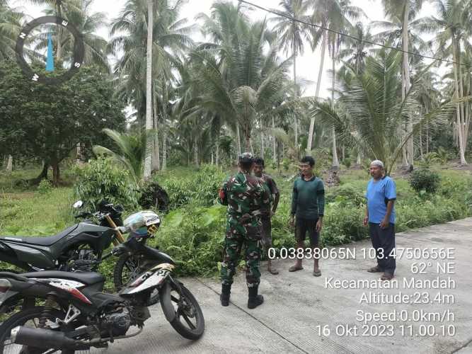 Kopda Hendri Patroli Mobile Sosialisasi Karhutlah