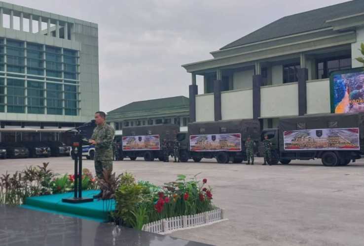 Bantu Korban Bencana Sumatera, Kodam XIX Tuanku Tambusai Kirim 12 Truk Bantuan