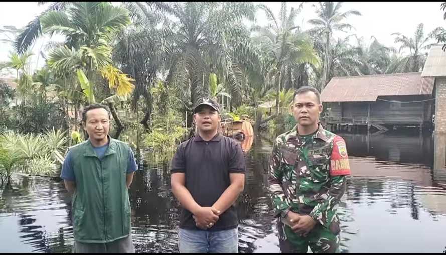 Banjir Melanda, Kepala Desa Rumbai Jaya Siapkan Tempat Pengungsian dan Serukan Warga Segera Evakuasi