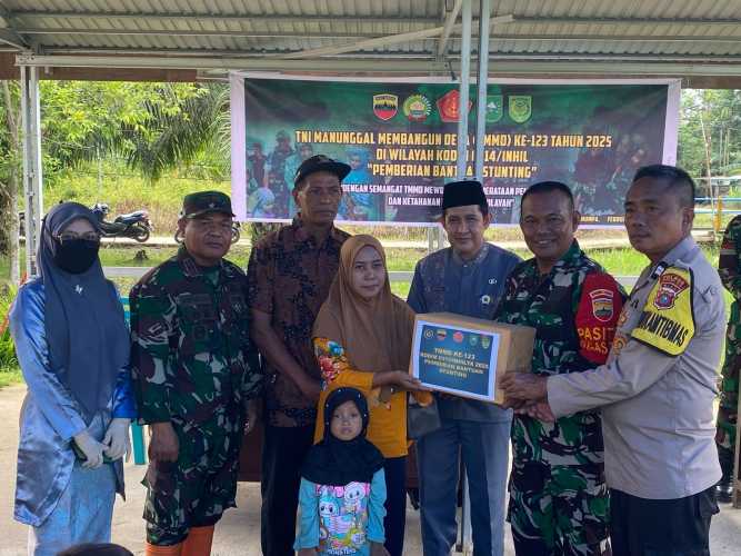 Kodim 0314/Inhil Salurkan Bantuan Stunting dalam Rangka TMMD ke-123