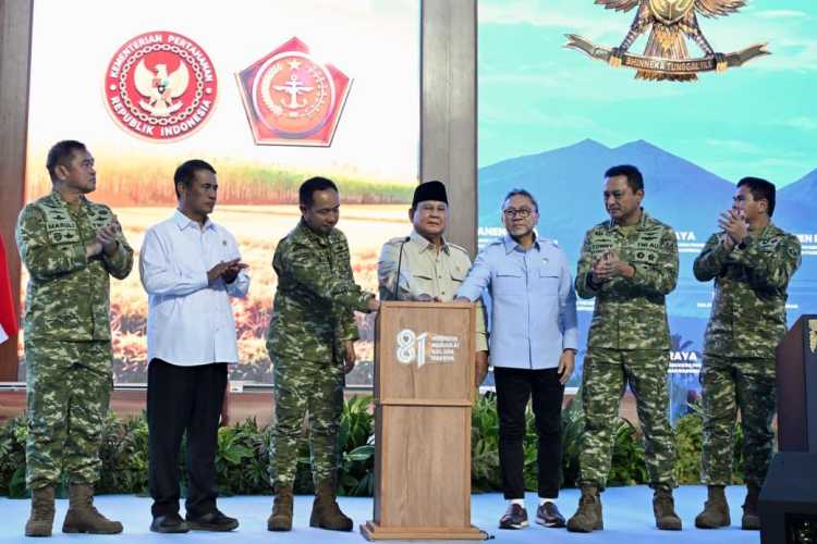 Presiden Prabowo: Anggaran Pertahanan dan Polri Bila Perlu Dikurangi untuk Hapus Kemiskinan