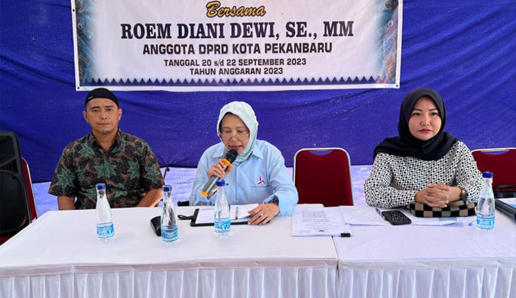 Berikan Kepastian Hukum Bagi Masyarakat Kurang Mampu, Anggota DPRD Kota Pekanbaru Roem Diani Dewi Hadir Dalam Sosialisasi