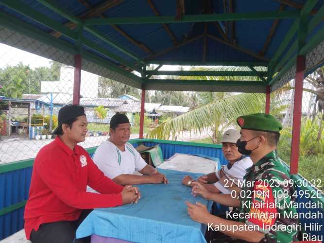 Di Bulan Ramadhan,Babinsa Tetap Fokus Lakukan Sosialisasi