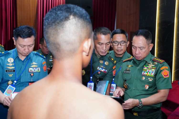 Panglima TNI Pimpin Sidang Pantukhir Pusat Penerimaan Taruna Akademi TNI TA 2025