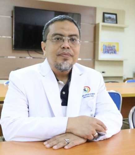 Tim Dokter RSUD AA Tangani Kasus Paru-Paru Bocor Tanpa Operasi Pertama di Indonesia
