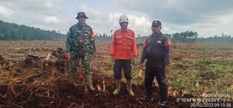 Babinsa Tangani  Karhutlah Secara Intensif