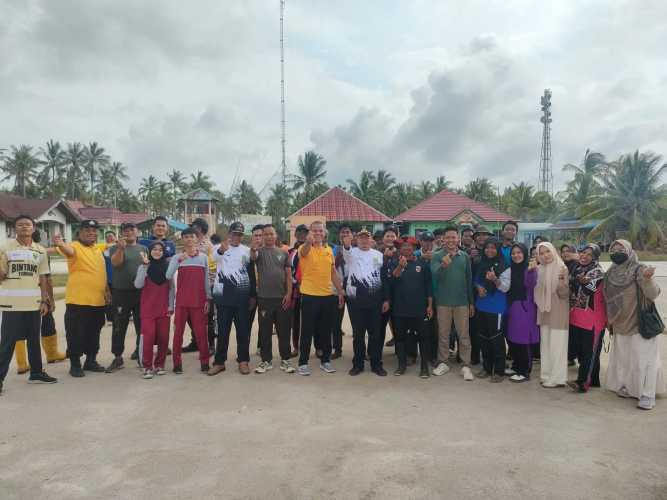 Camat Pulau Burung Pimpin Langsung Gotong Royong Gerakan Indonesia Asri 2026, Tegaskan Komitmen Wujudkan Lingkungan Bersih dan Sehat