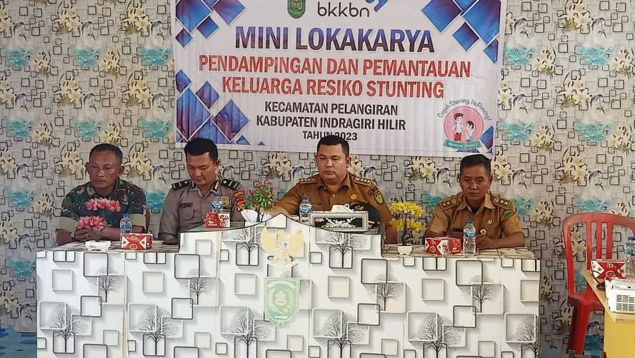 Babinsa Lakukan Pendampingan  dan Pemantauan Keluarga Resiko Stunting Melalui Minlok