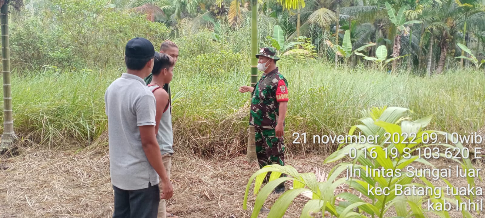 Babinsa Koramil 12/Batang Tuaka Lakukan  Sosialisasi  dan Pencegahan Karhutlah