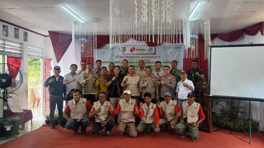 Kapolsek Pelangiran Dukung Desa Mandiri Peduli Gambut Lewat Penerapan Program Green Policing