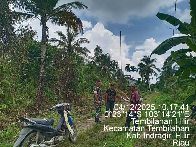 Babinsa Serma Nuryadi fokus Patroli tapal batas dalam mewaspadai bencana: