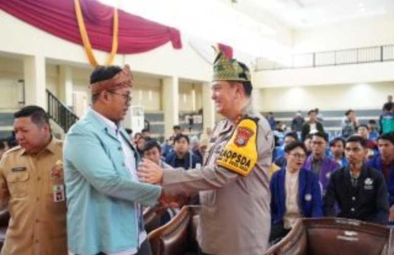 Kapolda Riau : Momentum Calon Pemimpin Masa Depan Berdiskusi untuk Bangsa dan Negara