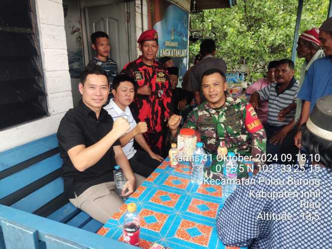 Babinsa Teluk Nibung Membina komunikasi dengan Apkowil Angkatan Laut