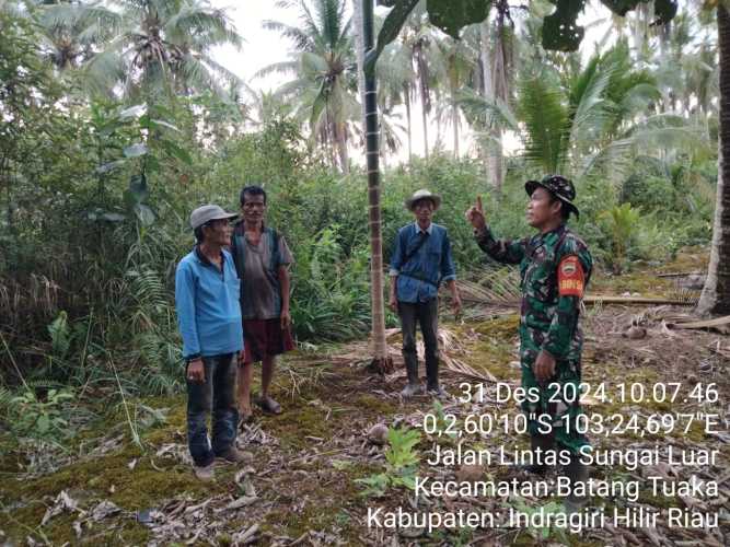 Patroli Karhutlah Babinsa Koramil 12/Batangtuaka, Warga Sungai Junjangan Janji Jaga Lingkungan