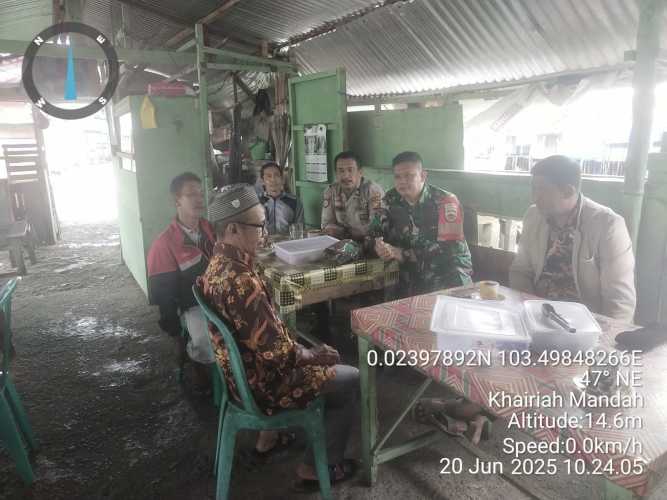 Babinsa Kopda Hendri Pererat Silaturahmi dengan Warga Binaan di Desa Bente