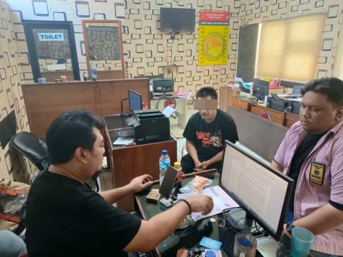 Polresta Cilacap Bekuk Pengedar Ribuan Butir Obat Berbahaya di Karangpucung