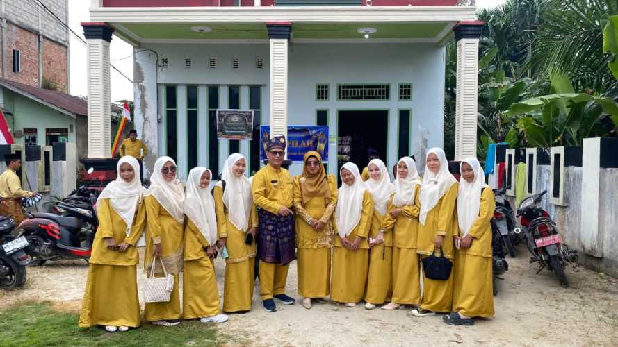 Kafilah Kecamatan Reteh Tampil Gemilang di Pawai Ta’aruf MTQ Kabupaten Indragiri Hilir