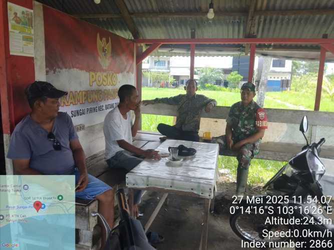 Babinsa Koramil 12/Btk Lakukan Pengayoman dan Binsos di Kampung Pancasila Sungai Piring