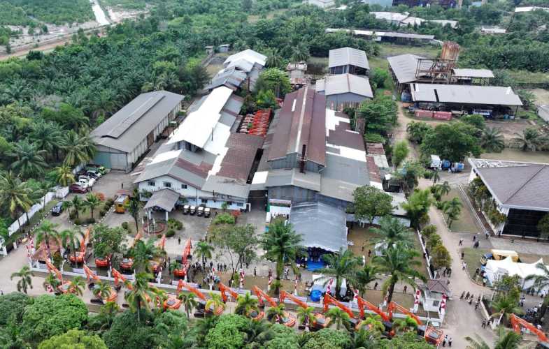 Menteri Nusron Dampingi Presiden Prabowo Saksikan Penyerahan Barang Rampasan Negara kepada PT Timah Tbk