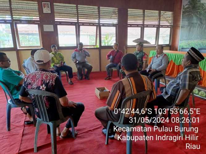 Babinsa Pulau Burung Hadiri  Rapat Pembentukan Panitia MTQ 2024 Kecamatan Pulau Burung.