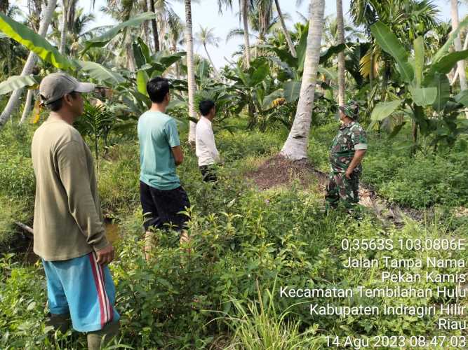 Babinsa Tembilahan Hulu Barat Ketatkan Patroli Cegah karlahut