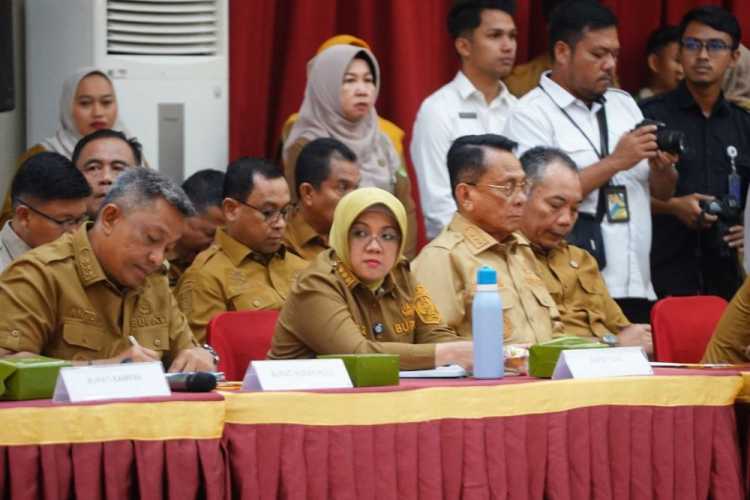Bupati Afni Tegas: Jangan Dulu Berlibur ke Daerah Rawan Bencana