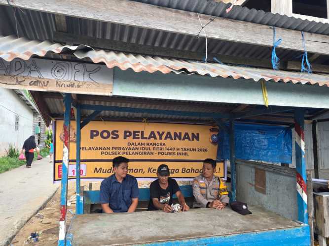 Siaga Menjelang Lebaran, Personel Polsek Pelangiran Beri Pelayanan Humanis kepada Masyarakat