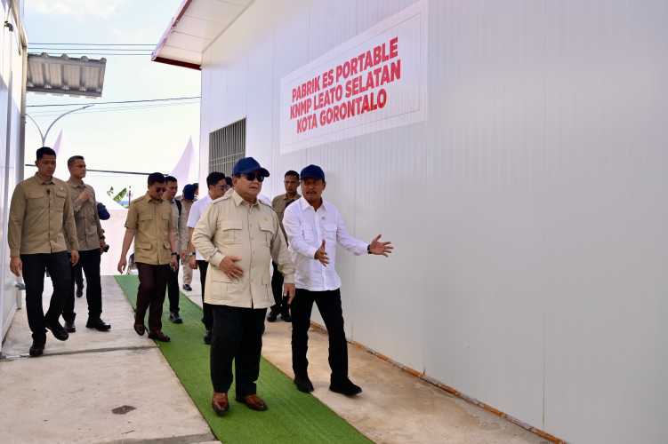 Presiden Prabowo Tinjau Kampung Nelayan Merah Putih Leato Selatan