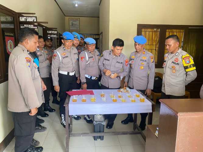 Tak Ada Angin Tak Ada Hujan, Polres Inhil Gelar Tes Urine Seluruh Personil Polsek Pulau Kijang: Bukti Integritas Harga Mati