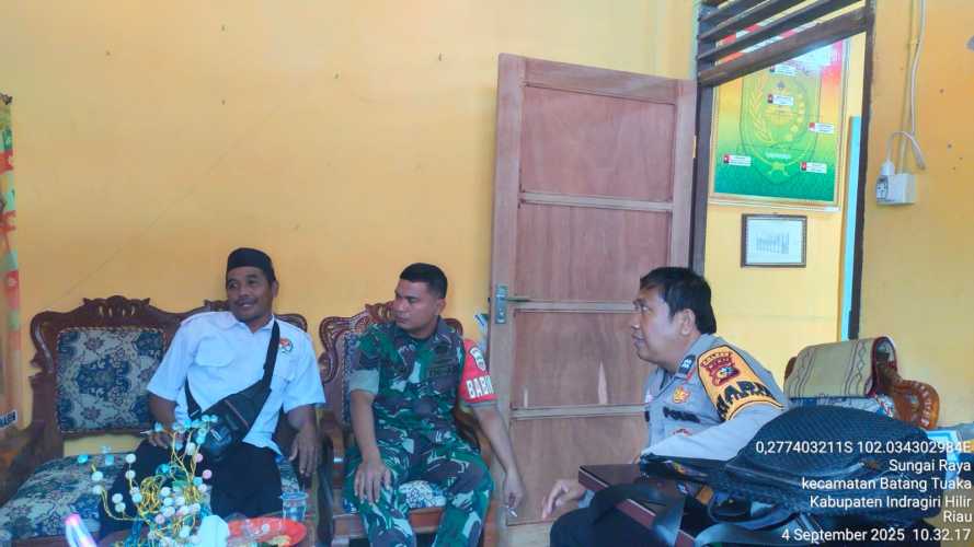 Babinsa Batang Tuaka Perkuat Sinergi dengan Perangkat Desa melalui Komunikasi Interaktif