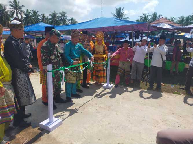 Danramil Pulau Burung Lepas Pawai Taaruf MTQ Ke -XIV