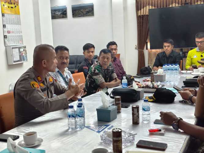 Danramil 11/Pulau Burung Tegaskan Sinergi dan Kewaspadaan dalam Antisipasi Karhutla di Kecamatan Pulau Burung