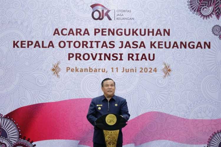 Pj Gubri SF Hariyanto Hadiri Pengukuhan Kepala OJK Riau