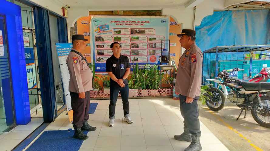 Bhabinkamtibmas Polsek Pulau Burung Lakukan Pengawasan Objek Vital Nasional untuk Meningkatkan Keamanan
