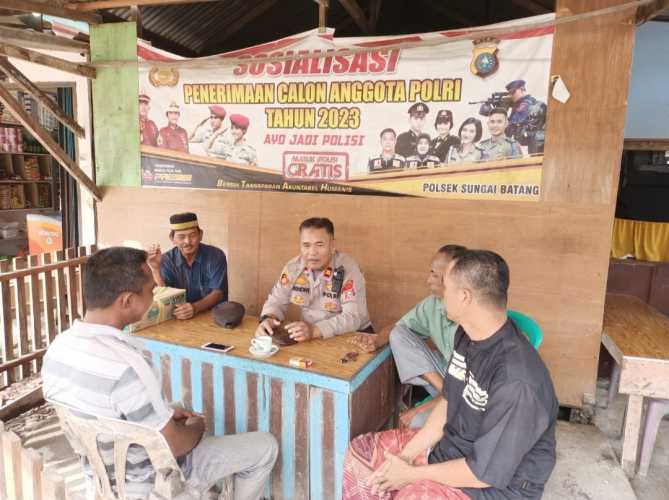 Dalam Menjaga dan Mencegah Potensi Gangguan Kamtibmas,Kapolsek Sungai Batang Libatkan Seluruh Komponen Masyarakat