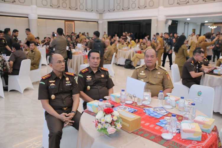 Asahan Perkuat Komitmen Restorative Justice, Bupati Hadiri Penandatanganan MoU/PKS di Medan