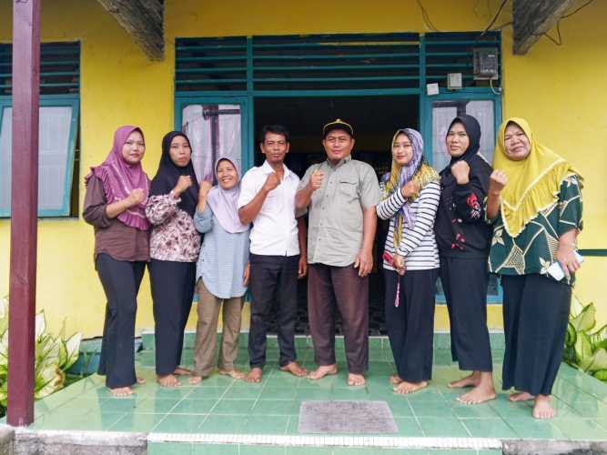 Dorong Pelayanan Kesehatan Desa, Pemdes Sri Danai Bagikan Insentif Posyandu