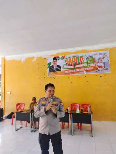 Kapolsek Kemuning Jadi Narasumber MPLS, Bekali Siswa Baru dengan Edukasi Anti-Bullying, Bahaya Narkoba, dan Disiplin